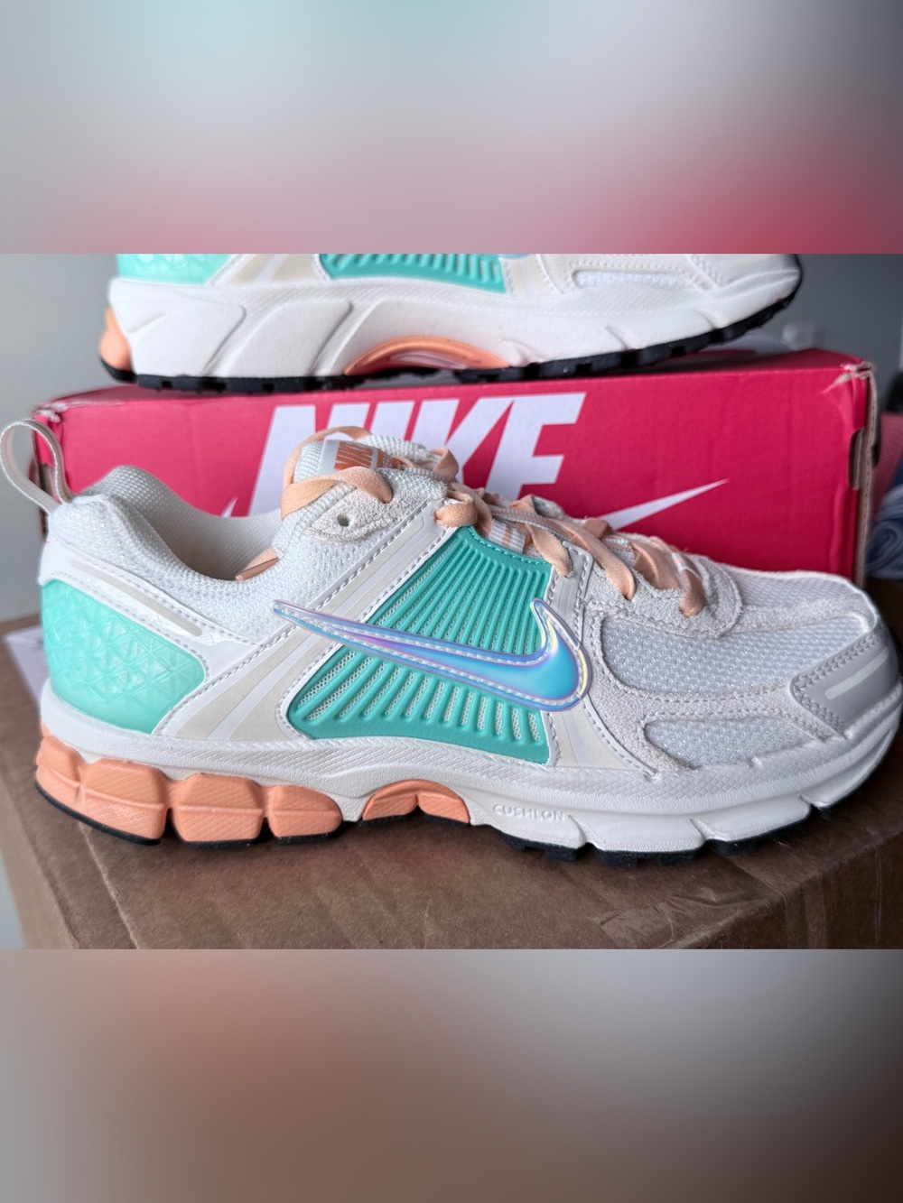 Nike Vomero 5 - Picture 2 of 9